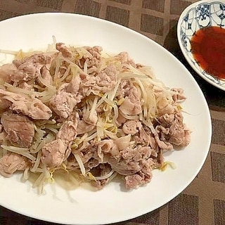 焼肉のたれをたっぷり絡めて！豚ともやしカリカリ焼き